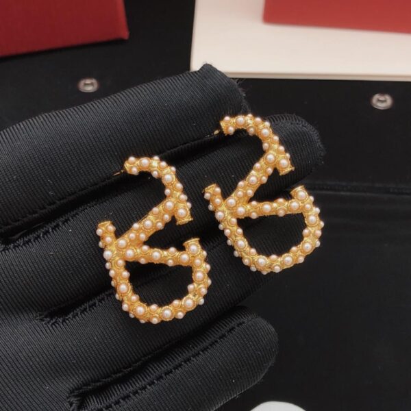 replik,replica,schmuck,1:1,beste,ohrringe,ring,Repliken Valentino neuestes Modell Diamant-Reisperlen-Ohrringe aus konsistentem ZP-Messingmaterial, mittelgroß (N5TSN)