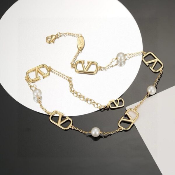 replik,replica,schmuck,1:1,beste,ohrringe,ring,Repliken Valentino neueste Diamantohrringe, einheitliches ZP-Messingmaterial (VLJ0T)