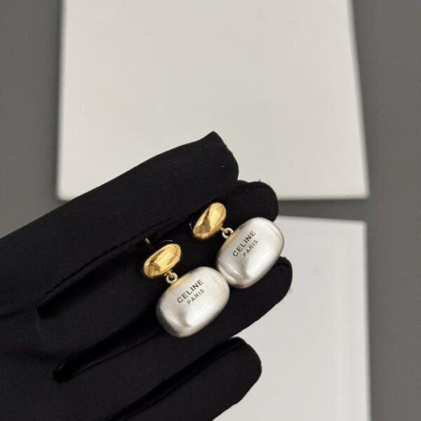 replik,replica,schmuck,1:1,beste,ohrringe,ring,Repliken Celine – Kleiner Goldanhänger, große Silberohrringe (N28FZ)