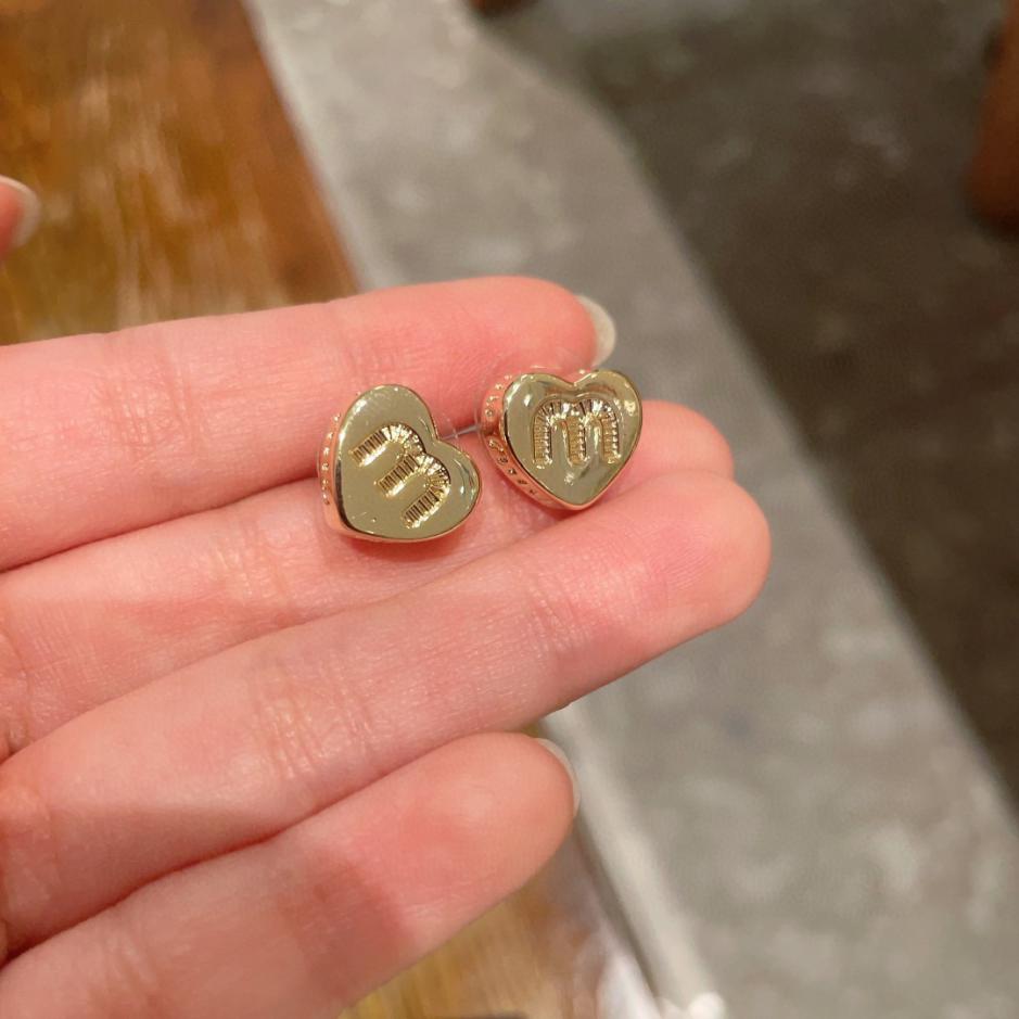 replik,replica,schmuck,1:1,beste,ohrringe,ring,Repliken Miu Miu Ohrringe mit neuem Buchstaben-Design (4N7PH) replik,replica,schmuck,1:1,beste,ohrringe,ring,Repliken Miu Miu Ohrringe mit neuem Buchstaben-Design (4N7PH)