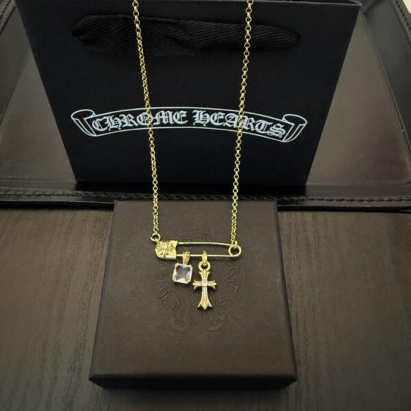 replik,replica,schmuck,1:1,beste,ohrringe,ring,Repliken Neue Halskette mit Kreuznadel von Chrome Hearts in Ladenqualität (J3JN1)