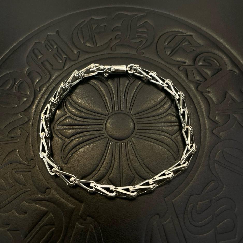replik,replica,schmuck,1:1,beste,ohrringe,ring,Repliken Neues Chrome Hearts-Armband in klassischer Vintage-Optik mit Kreuz in Ladenqualität (HHPNE) replik,replica,schmuck,1:1,beste,ohrringe,ring,Repliken Neues Chrome Hearts-Armband in klassischer Vintage-Optik mit Kreuz in Ladenqualität (HHPNE)