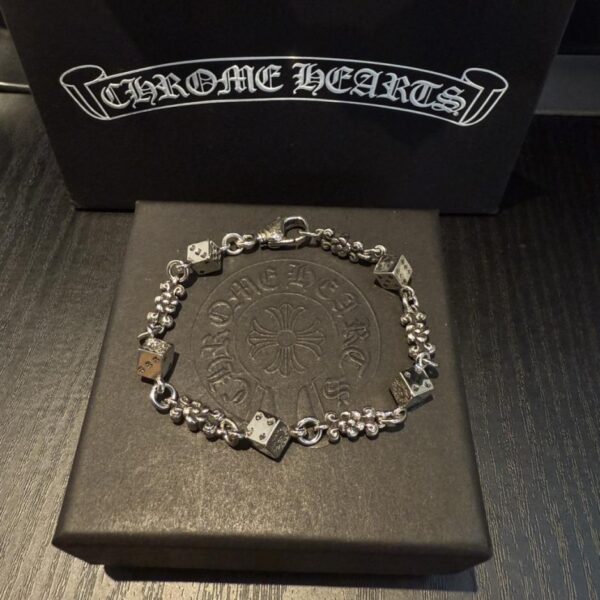 replik,replica,schmuck,1:1,beste,ohrringe,ring,Repliken Neues Chrome Hearts-Armband in klassischer Vintage-Würfel-Kreuz-Blumen-Qualität (BS1LT)