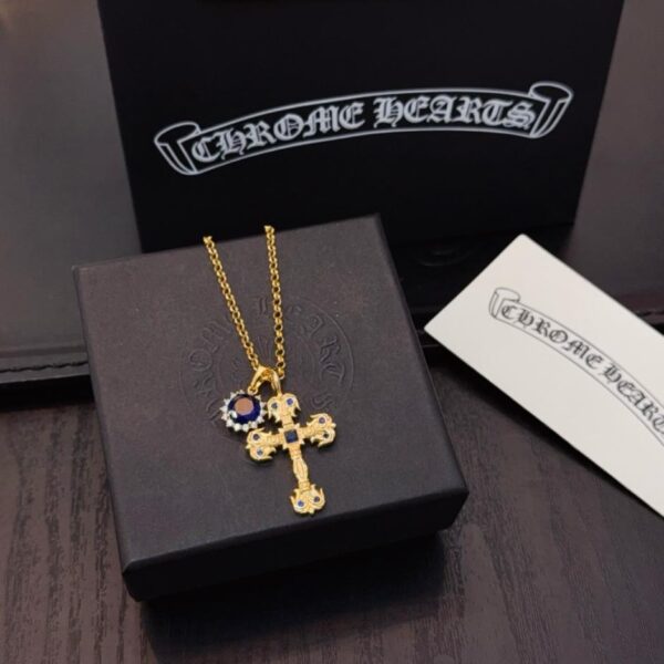replik,replica,schmuck,1:1,beste,ohrringe,ring,Repliken Neue Chrome Hearts Kreuzkette mit blauem Diamanten in Ladenqualität (PBW40)
