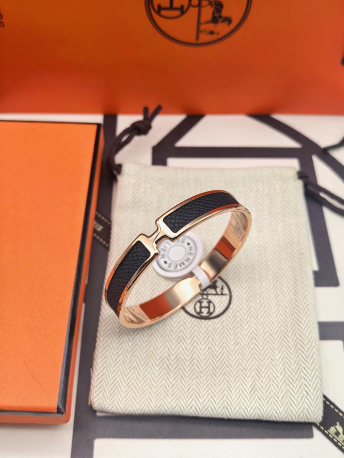 replik,replica,schmuck,1:1,beste,ohrringe,ring,Repliken Counter-Version Hermès schwarzes Lederarmband, neue, verbesserte Version (3FLNS) replik,replica,schmuck,1:1,beste,ohrringe,ring,Repliken Counter-Version Hermès schwarzes Lederarmband, neue, verbesserte Version (3FLNS)