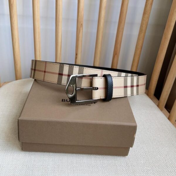 replik,replica,schmuck,1:1,beste,ohrringe,ring,Repliken Neues Burberrry Counter Synchronisation London Plaid mit Hohlschnalle Schnallenbreite 3,5cm (E3GPZ)
