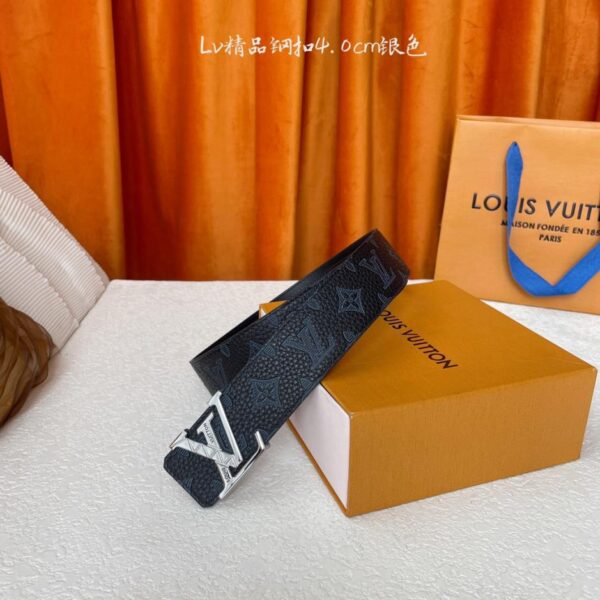replik,replica,schmuck,1:1,beste,ohrringe,ring,Repliken Louis Vuitton: Klassische Originalqualität. Eine Seite mit geprägtem Litschi-Muster, die andere mit schlichter Basis. Originale Schließe aus hochwertigem Stahl, Breite 4,0 cm (U709X).