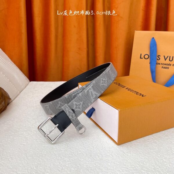 replik,replica,schmuck,1:1,beste,ohrringe,ring,Repliken Klassische Louis Vuitton Qualität. Grauer Markenschriftzug auf Stoff mit schwarzer Ledersohle. Breite 3,0cm (F8RSK).
