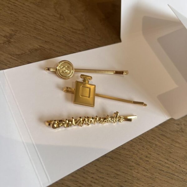 replik,replica,schmuck,1:1,beste,ohrringe,ring,Repliken (3er-Pack) Chanel Coco Beauty Counter Geschenk-Haarnadelset in limitierter Auflage (verschiedene Stile) (S4NTH)