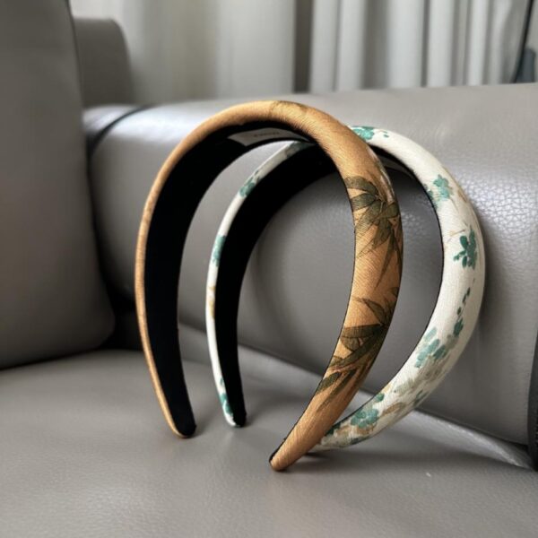 replik,replica,schmuck,1:1,beste,ohrringe,ring,Repliken Nischen-Stirnband aus Maulbeerseide im chinesischen Stil, Retro-Stil im chinesischen Stil, Kaffeebeige, schwere Seide mit Fischgrätenmuster, 1 schlicht/Tasche (LK0Y8)