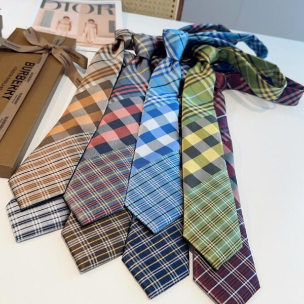replik,replica,schmuck,1:1,beste,ohrringe,ring,Repliken Burberry Counter Synchronized Krawatte (NOGUP)