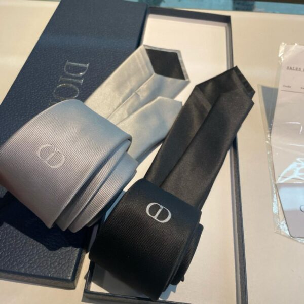 replik,replica,schmuck,1:1,beste,ohrringe,ring,Repliken Dior Neue Herrenkrawatte (YE036)