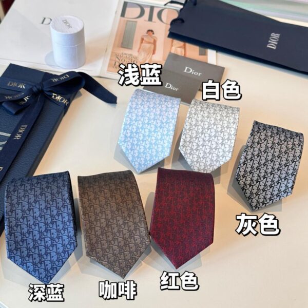 replik,replica,schmuck,1:1,beste,ohrringe,ring,Repliken Dior Blaue Krawatte mit schrägem Pixel-Print (I6V79)