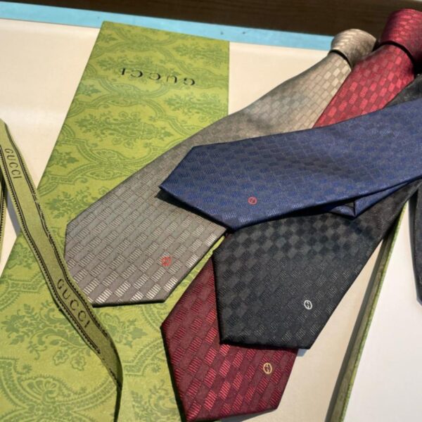 replik,replica,schmuck,1:1,beste,ohrringe,ring,Repliken Gucci New Counter [GG Logo Print Tie] Herrenkrawatte (E4CXJ)