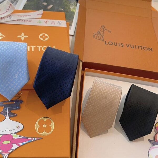 replik,replica,schmuck,1:1,beste,ohrringe,ring,Repliken LV Counter-Synchronized exquisites kleines Logo dunkles Muster Jacquard 100 % Top Jacquard Seide handgefertigt individuell (M8OPX)