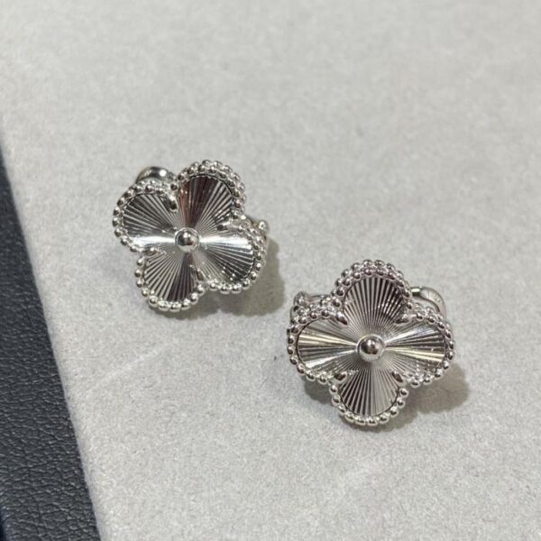 replik,replica,schmuck,1:1,beste,ohrringe,ring,Repliken Van Cleef & Arpels Heavy Industry Vierblättriges Kleeblatt-Ohrringe ZP Custom 5A Grade Stone (VM493)