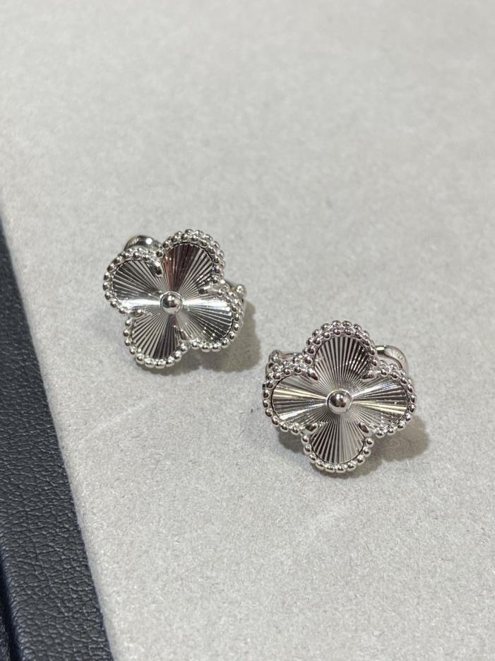 replik,replica,schmuck,1:1,beste,ohrringe,ring,Repliken Van Cleef & Arpels Heavy Industry Vierblättriges Kleeblatt-Ohrringe ZP Custom 5A Grade Stone (VM493) replik,replica,schmuck,1:1,beste,ohrringe,ring,Repliken Van Cleef & Arpels Heavy Industry Vierblättriges Kleeblatt-Ohrringe ZP Custom 5A Grade Stone (VM493)
