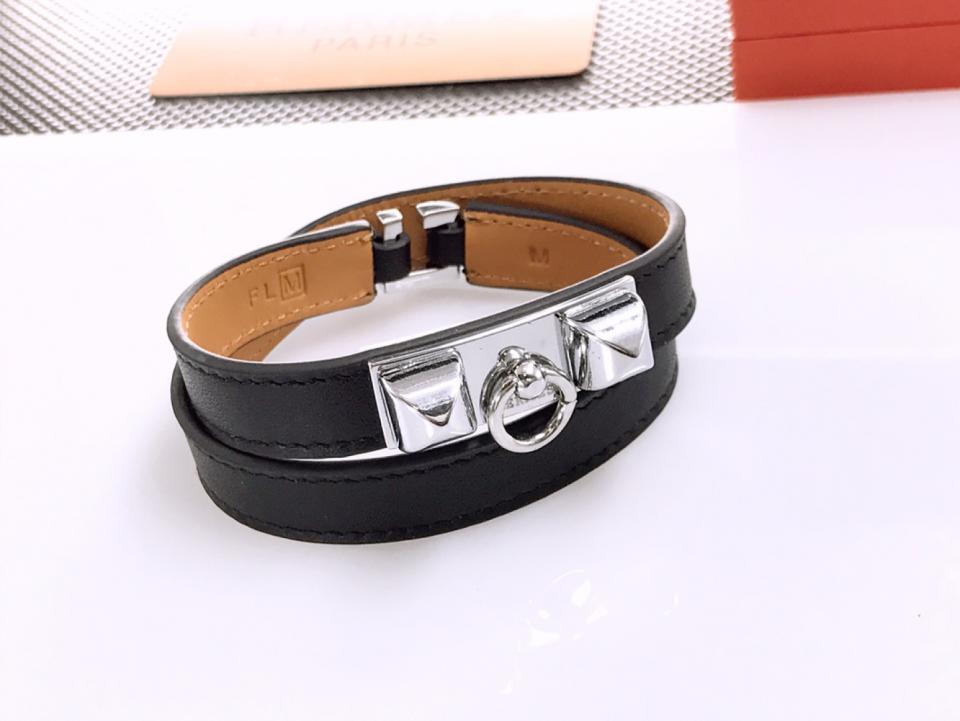 replik,replica,schmuck,1:1,beste,ohrringe,ring,Repliken Hermes Classic Double Circle Two Tower Lederarmband Lammleder (7CK4I) replik,replica,schmuck,1:1,beste,ohrringe,ring,Repliken Hermes Classic Double Circle Two Tower Lederarmband Lammleder (7CK4I)