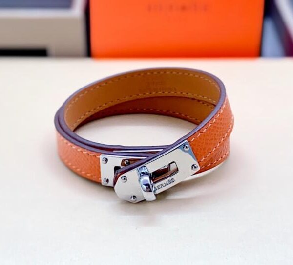 replik,replica,schmuck,1:1,beste,ohrringe,ring,Repliken Hermes Classic Baummuster Einseitiges Kreuz Lederarmband mit Silberschnalle (8N69I)