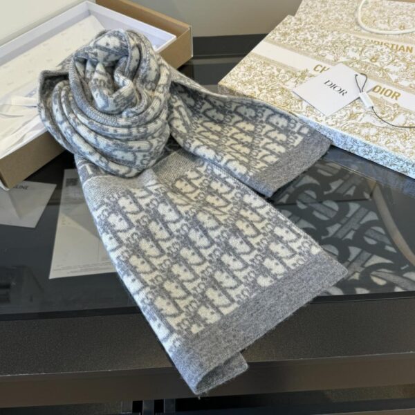 replik,replica,schmuck,1:1,beste,ohrringe,ring,Repliken Dior · Klassischer Herbst-/Winterstil ️ Doppelseitiger Jacquard-Strickstil (G6L1H)