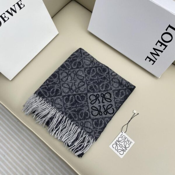 replik,replica,schmuck,1:1,beste,ohrringe,ring,Repliken Loewe Doppelseitiges Anagramm-Jacquardmuster Hellgrau 90 % Wolle 10 % Kaschmir (PNGPO)