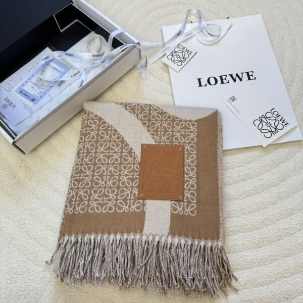 replik,replica,schmuck,1:1,beste,ohrringe,ring,Repliken Loewe New Khaki Green Milk Tea Camel Two-tone Wool Jacquard Blanket Shawl (8AJ93)