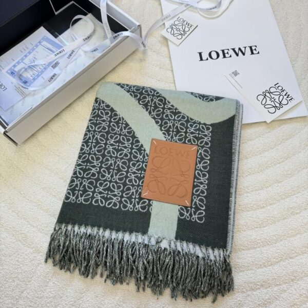 replik,replica,schmuck,1:1,beste,ohrringe,ring,Repliken Loewe New Khaki Green Milk Tea Camel Two-tone Wool Jacquard Blanket Shawl (QTGT9)