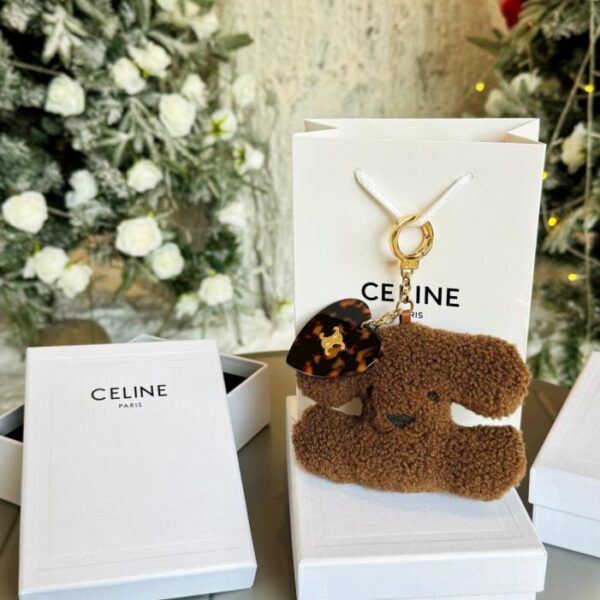 replik,replica,schmuck,1:1,beste,ohrringe,ring,Repliken 8-farbiges CELINE Arc de Triomphe-Plüschtier mit Herzanhänger (V3Z8E)