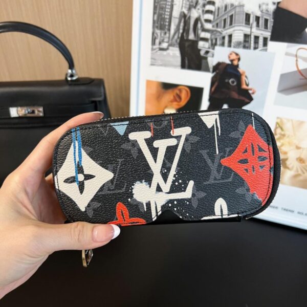 replik,replica,schmuck,1:1,beste,ohrringe,ring,Repliken Neu eingetroffen, 17 Farben, großes Brillenetui, Louis Vuitton neues WOODY Brillenetui, Sonnenbrillenetui Code G10654 (AXYF7)