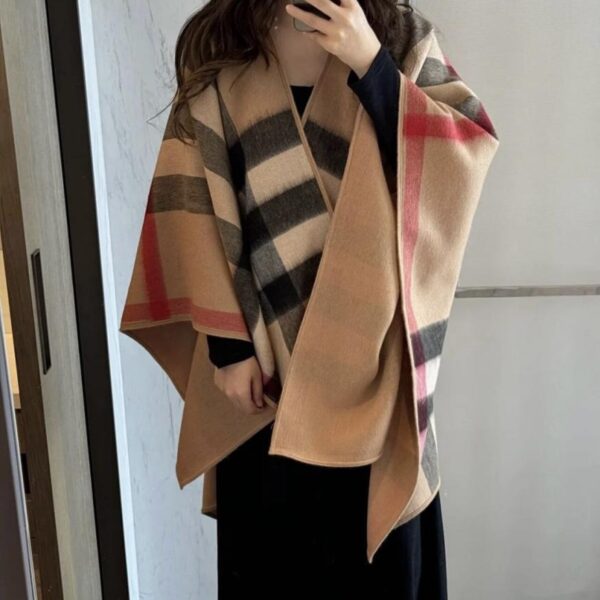 replik,replica,schmuck,1:1,beste,ohrringe,ring,Repliken Wendecape von Burberry (NTATK)