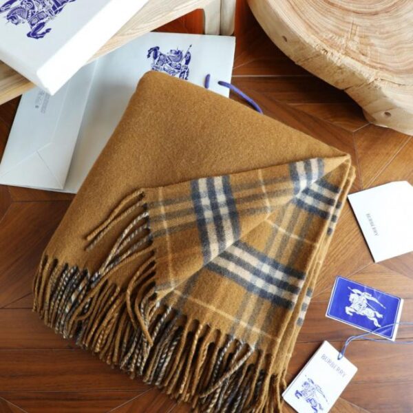 replik,replica,schmuck,1:1,beste,ohrringe,ring,Repliken Burberry Cape aus doppellagigem Leder mit Schnalle (DR8KQ)
