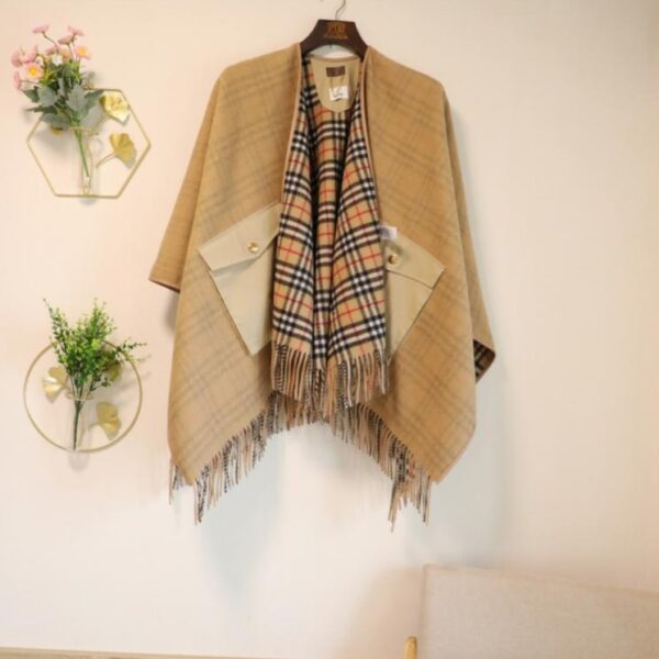 replik,replica,schmuck,1:1,beste,ohrringe,ring,Repliken Burberry robuste Akkordeontasche, Wollcape, wendbar (AQ3TC)