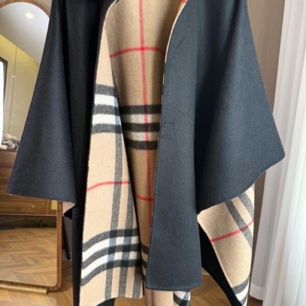 replik,replica,schmuck,1:1,beste,ohrringe,ring,Repliken Burberry-bestickter Umhang (AATQS)