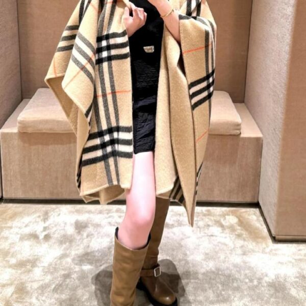 replik,replica,schmuck,1:1,beste,ohrringe,ring,Repliken bestickter Burberry-Umhang (FAM6T)