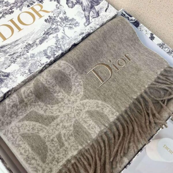 replik,replica,schmuck,1:1,beste,ohrringe,ring,Repliken kleiner Kaschmirschal von Dior (TIFF5)