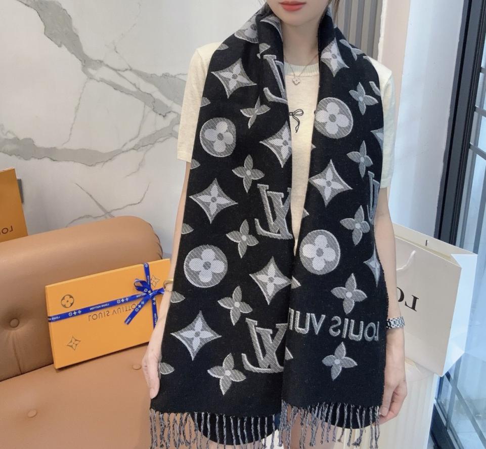 replik,replica,schmuck,1:1,beste,ohrringe,ring,Repliken LV Essential Shine Schal mit in das Monogram-Muster eingewebten Metallic-Fasern (1GKY0) replik,replica,schmuck,1:1,beste,ohrringe,ring,Repliken LV Essential Shine Schal mit in das Monogram-Muster eingewebten Metallic-Fasern (1GKY0)