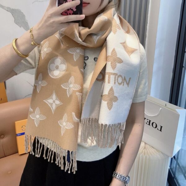 replik,replica,schmuck,1:1,beste,ohrringe,ring,Repliken LV Essential Shine Schal mit in das Monogramm-Muster eingewebten Metallic-Fasern (1 HWTB)