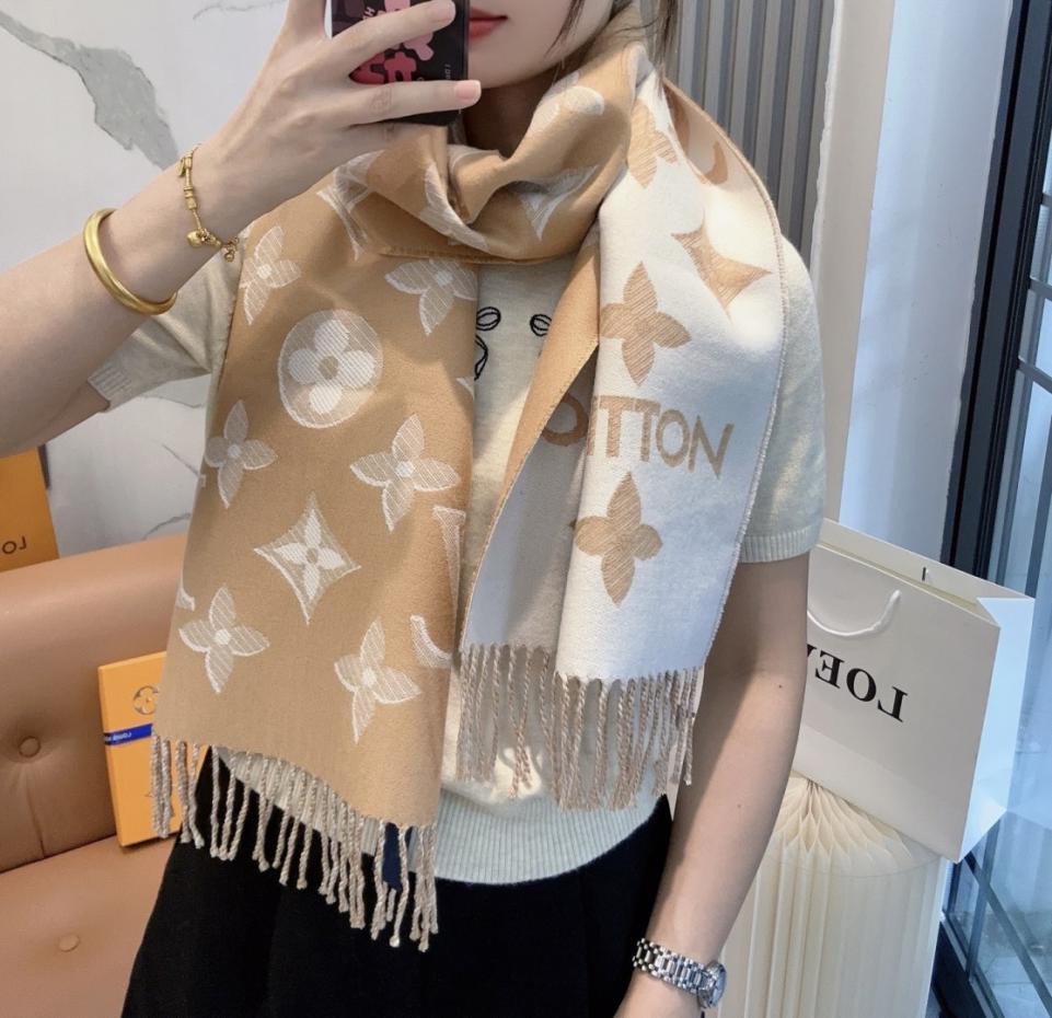 replik,replica,schmuck,1:1,beste,ohrringe,ring,Repliken LV Essential Shine Schal mit in das Monogramm-Muster eingewebten Metallic-Fasern (1 HWTB) replik,replica,schmuck,1:1,beste,ohrringe,ring,Repliken LV Essential Shine Schal mit in das Monogramm-Muster eingewebten Metallic-Fasern (1 HWTB)