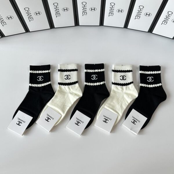 replik,replica,schmuck,1:1,beste,ohrringe,ring,Repliken Chanels neue mittellange Socken, fünf Paar pro Schachtel (E6AGQ)
