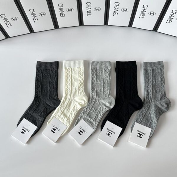 replik,replica,schmuck,1:1,beste,ohrringe,ring,Repliken Chanels neue mittellange Kaschmirsocken, fünf Paar pro Schachtel (T38CA)
