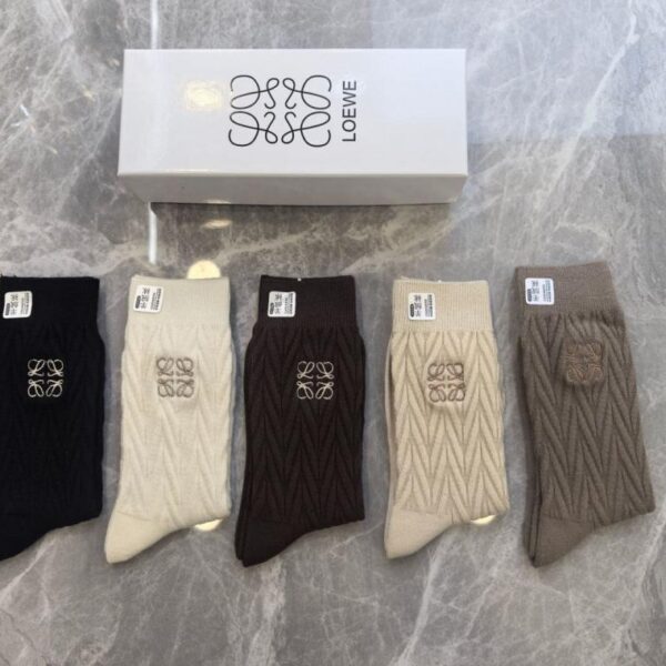 replik,replica,schmuck,1:1,beste,ohrringe,ring,Repliken LOEWE Neue Kaschmir-Socken in mittlerer Länge, 5 Paar pro Karton (U8G9F)