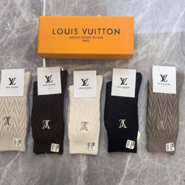 replik,replica,schmuck,1:1,beste,ohrringe,ring,Repliken Louis Vuitton Neue Kaschmir-Socken in mittlerer Länge, 5 Paar pro Karton (V56CB)