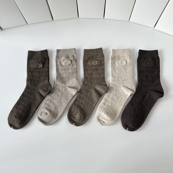 replik,replica,schmuck,1:1,beste,ohrringe,ring,Repliken UGG Neue bestickte Kaschmir-Socken in mittlerer Länge, 5 Paar pro Box (TL0G4)