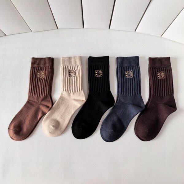 replik,replica,schmuck,1:1,beste,ohrringe,ring,Repliken LOEWE Neue bestickte Kaschmir-Socken in mittlerer Länge, 5 Paar pro Karton (HQ1Z8)