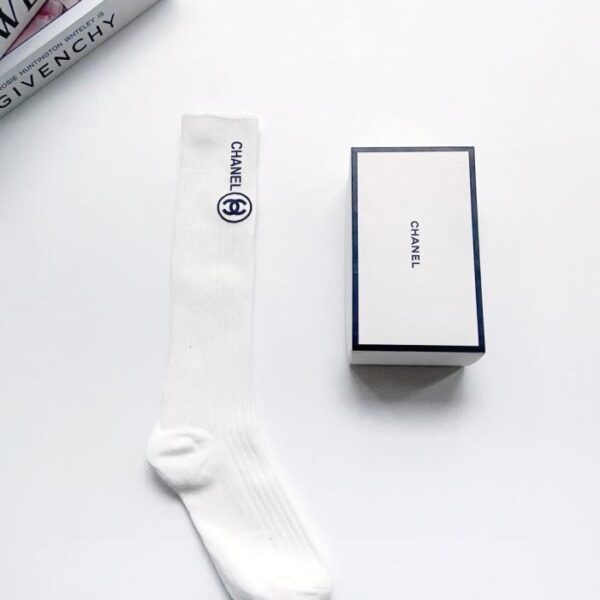 replik,replica,schmuck,1:1,beste,ohrringe,ring,Repliken [Ein Paar pro Schachtel] Chanel Kniestrümpfe mit klassischem Doppel-C-Logo aus reiner Baumwolle (2ZQYD)