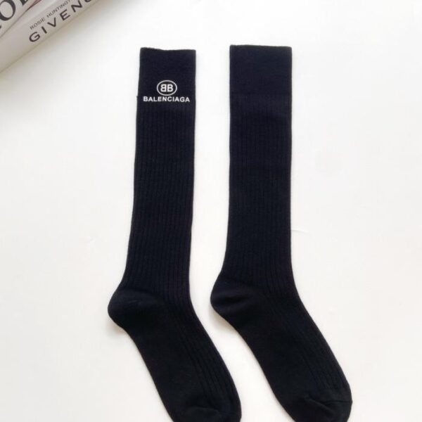 replik,replica,schmuck,1:1,beste,ohrringe,ring,Repliken [Ein Paar pro Packung] Balenciaga Kniestrümpfe aus Baumwolle mit klassischem Logo (MGWQ1)