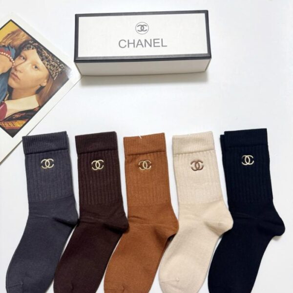 replik,replica,schmuck,1:1,beste,ohrringe,ring,Repliken 【5 Paar pro Box】 Klassische Chanel-Socken aus Kaschmirmischung mit gesticktem Logo, mittelhoch (IGSL7)