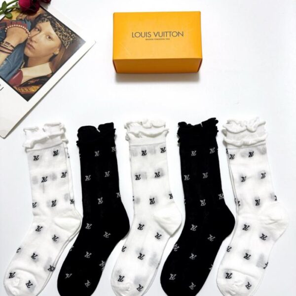 replik,replica,schmuck,1:1,beste,ohrringe,ring,Repliken [5 Paar pro Packung] Klassische Louis Vuitton Logo-Baumwollsocken, mittelhoch (VYZAU)