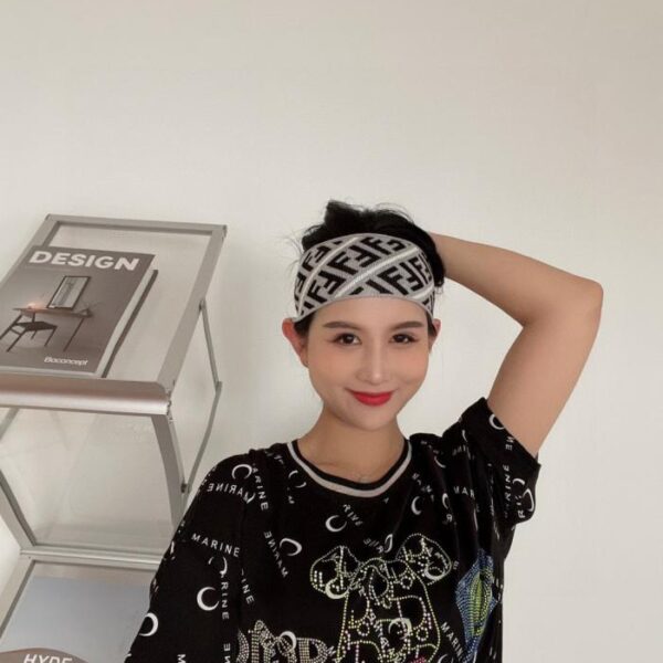 replik,replica,schmuck,1:1,beste,ohrringe,ring,Repliken Authentisches FENDI-Stirnband von der offiziellen Website, geeignet für Fitness und Styling (B5M6E).