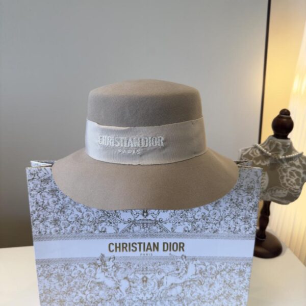replik,replica,schmuck,1:1,beste,ohrringe,ring,Repliken Dior Herbst/Winter 2020 Neuer Woll-Bucket-Hat, 100 % Wollstoff, Kopfumfang 57 cm (RLD0A)